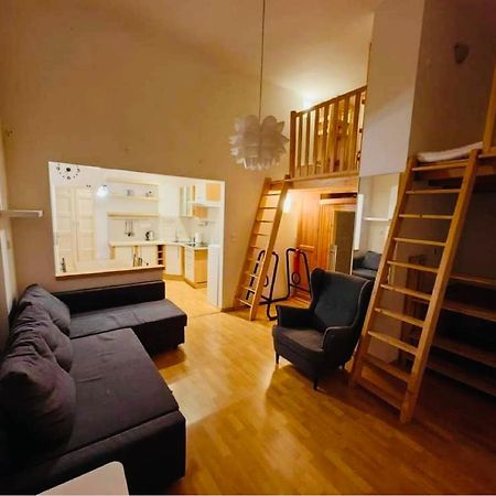 Downtown Apartment Bianca Братислава Экстерьер фото